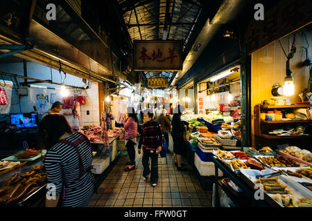 Die Dongsanshui Straßenmarkt in Wanhua District, Taipei, Taiwan. Stockfoto