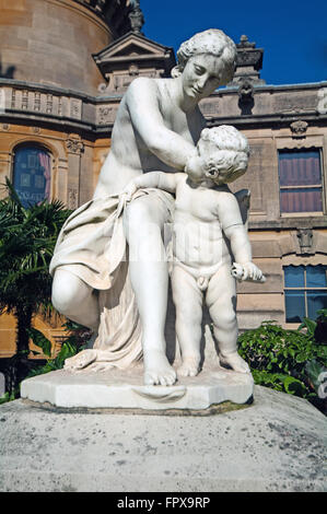 Waddesdon Manor, 1874-1889, Viktorianischer Garten Statue Aylesbury, Buckinghamshire Stockfoto