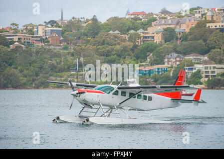 Wasserflugzeug im Hafen von Sydney an den Start Stockfoto