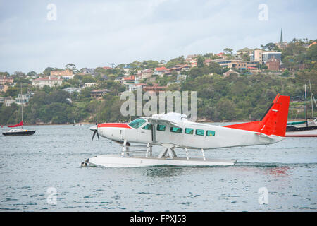 Wasserflugzeug im Hafen von Sydney an den Start Stockfoto