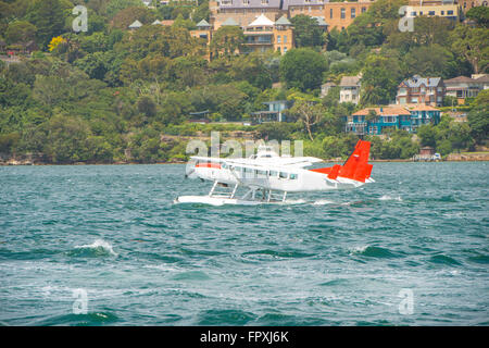 Wasserflugzeug im Hafen von Sydney an den Start Stockfoto