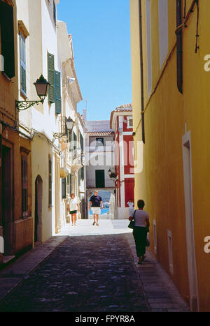 Straße der Altstadt. Mahon, Menorca Insel, Balearen, Spanien. Stockfoto