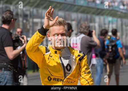 Albert Park, Melbourne, Australien. 20. März 2016. Kevin Magnussen (DEN) #20 von Renault Sport F1-Team bei der Fahrerparade vor der 2016 Australian Formula One Grand Prix im Albert Park in Melbourne, Australien. Sydney Low/Cal Sport Media/Alamy Live-Nachrichten Stockfoto