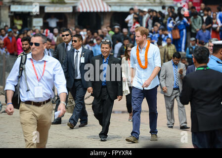 Patan, Nepal. 20. März 2016. Prinz Harry besucht Patan Dubar Square während seines fünftägigen Staatsbesuch in Nepal. Bildnachweis: Dutourdumonde/Alamy Live-Nachrichten Stockfoto