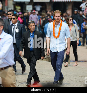 Patan, Nepal. 20. März 2016. Prinz Harry besucht Patan Dubar Square während seines fünftägigen Staatsbesuch in Nepal. Bildnachweis: Dutourdumonde/Alamy Live-Nachrichten Stockfoto