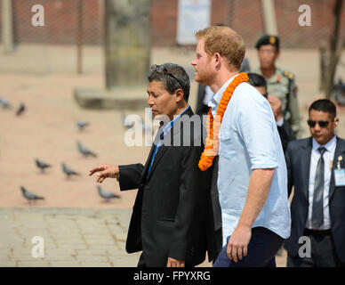 Patan, Nepal. 20. März 2016. Prinz Harry besucht Patan Dubar Square während seines fünftägigen Staatsbesuch in Nepal. Bildnachweis: Dutourdumonde/Alamy Live-Nachrichten Stockfoto
