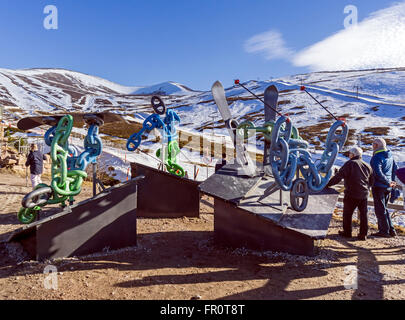 Cairngorm Mountain unteren Standseilbahn Installation auf Cairn Gorm im Cairngorms-Nationalpark Schottland mit Skulptur Stockfoto