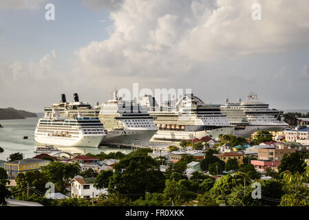 Celebrity Eclipse und Celebrity Summit, Emerald Princess, Ocean Princess, Saint John's Harbour, Antigua Stockfoto