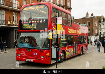 Windsor-Tour-Bus wartet auf eine andere Tour begeben. Stockfoto