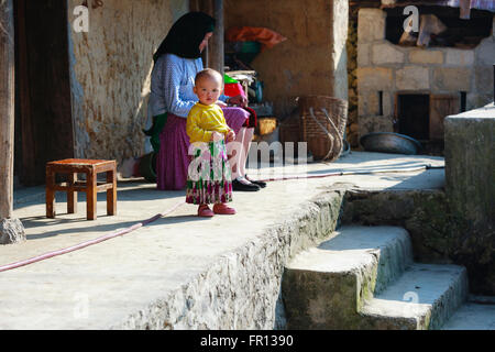 Kinder in der Provinz Ha Giang, Vietnam Stockfoto