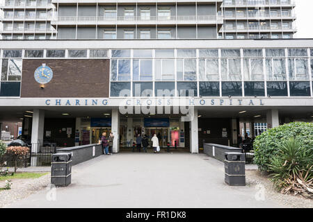 Haupteingang zum Charing Cross Hospital im Südwesten Londons, Großbritannien Stockfoto