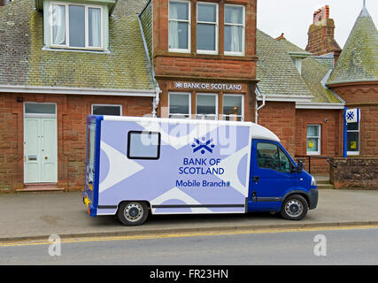 Mobile-Bank of Scotland van außerhalb der Filiale der Bank, Brodick, Isle of Arran, North Ayrshire, Schottland, Vereinigtes Königreich Stockfoto