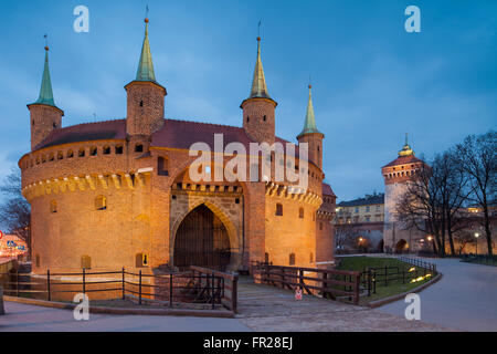 Abend im Barbican in Krakau, Polen. Stockfoto