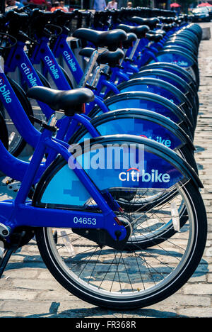 CitiBikes im Fahrradständer bereit zu mieten, New York, USA. Stockfoto