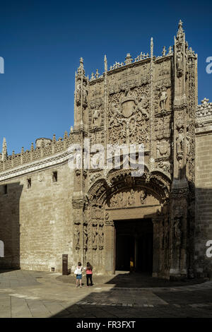 Fassade des College of San Gregorio von Valladolid, Kastilien und Leon, Spanien. Stockfoto