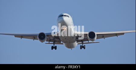 Air Canada Boeing 767 C-FTCA über den endgültigen Anflug auf den Flughafen London-Heathrow LHR Stockfoto