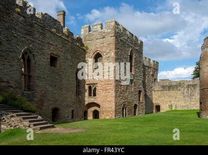 Die große Halle und der großen Kammer Sperren in der Kernburg der Burg Ludlow, Shropshire, England, UK Stockfoto