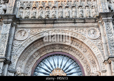 Fassade Hostal de Los Reyes Católicos, Plaza del Obradoiro. Santiago De Compostela. Stockfoto