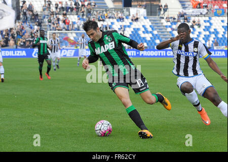 Reggio Emilia, Italien. 20. März 2016. Federico Peluso Sassuolo Verteidiger während der Serie A Fußballspiel zwischen uns Sassuolo Calcio und Udinese Calcio Mapei-Stadion in Reggio Emilia. Udinese und Sassuolo 1-0 gewinnt. © Massimo Morelli/Pacific Press/Alamy Live-Nachrichten Stockfoto