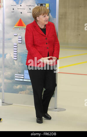 Norvenich, Deutschland. 21. März 2016. Bundeskanzlerin Angela Merkel während ihres Besuchs bei der deutschen Luftwaffe taktische Flügel 31 © Maik Boenisch/Pacific Press/Alamy Live News Stockfoto