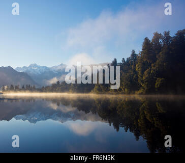 sunrise at Lake Matheson Stockfoto