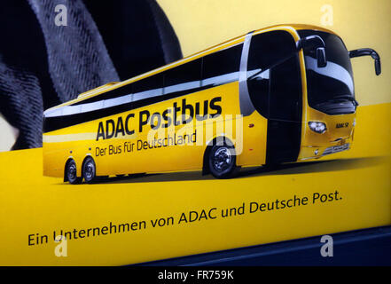 Markenname: "ADAC PostAuto", Berlin. Stockfoto