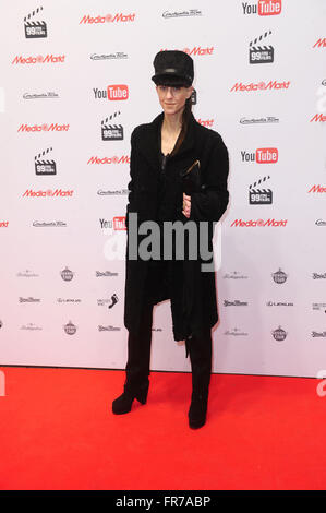 99Fire-Filmpreis im Admiralspalast während der 66. jährlichen internationalen Filmfestspiele Berlin (Berlinale) Featuring: Esther Perbrandt Where: Berlin, Deutschland bei: 18. Februar 2016 Stockfoto