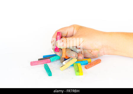 Schmutzige Hand mit Kreide Set Pastell in der hand für Kunst Zeichnung Scrapbooking Stockfoto