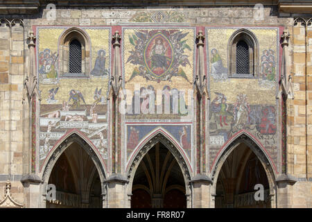 Weltgericht Mosaiken über goldene Tor zu St. Vitus Kathedrale, Prag, Tschechische Republik Stockfoto