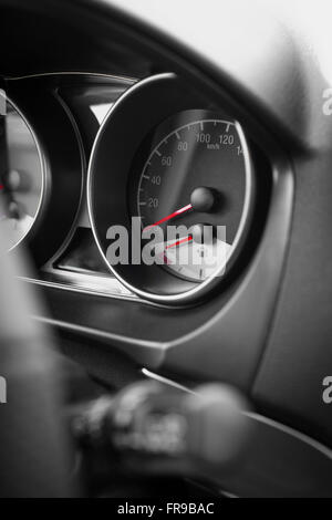 Auto-Gerät mit geringen Schärfentiefe Stockfoto
