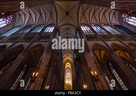 LUX Eucharistica, Kölner Dom Beleuchtung von deutschen Künstlern Team Casa Magica anlässlich des Eucharistischen Kongress 2013 Stockfoto