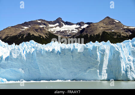 Landschaft von der Südseite des Perito-Moreno-Gletscher im Hintergrund - Parque Nacional Los Glaciares Stockfoto