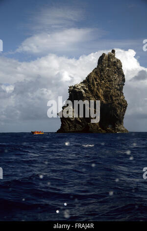Felsformation am Strand von Anakena - Osterinsel Stockfoto