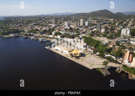 Luftaufnahme von Schiffen am Liegeplatz im Hafen allgemeine am Ufer des Flusses Paraguay Stockfoto