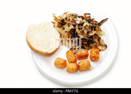 Zwiebel Pilz Burger mit einer Seitenlänge von Tater Tots Stockfoto