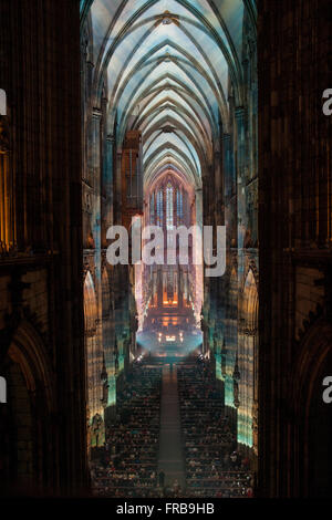 LUX Eucharistica, Kölner Dom Beleuchtung von deutschen Künstlern Team Casa Magica anlässlich des Eucharistischen Kongress 2013 Stockfoto