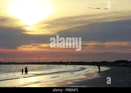 Am späten Nachmittag am Strand von Cassino Stockfoto
