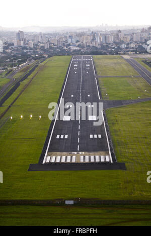 Londrina Flughafen - Gouverneur José Richa - neue Flughafen Nachbarschaft - Ostseite der Stadt Stockfoto