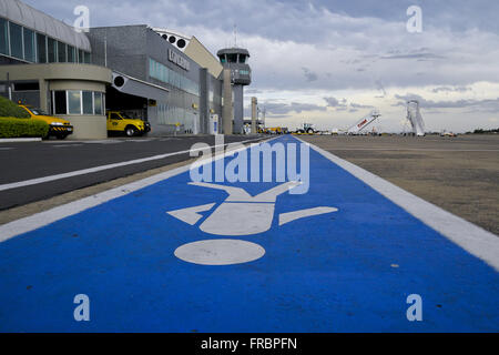 Londrina Flughafen - Gouverneur José Richa - neue Flughafen Nachbarschaft - Ostseite der Stadt Stockfoto