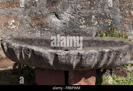 Sítio Arqueológico São Miguel Arcanjo - Pia Batismal da Redução jesuítica Stockfoto