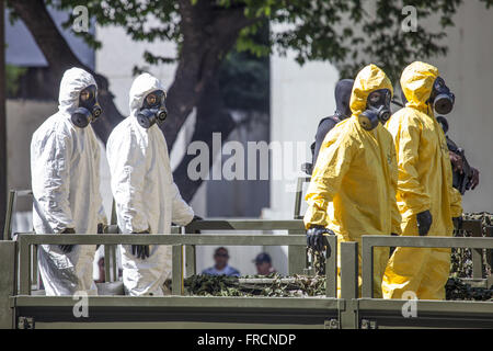 Brigade der chemischen Verteidigung, biologische, radiologische und nukleare paradieren in Independence Day Stockfoto