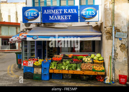 Ecke Obstladen in Lefkosa Nikosia Nordzypern TRNC Stockfoto