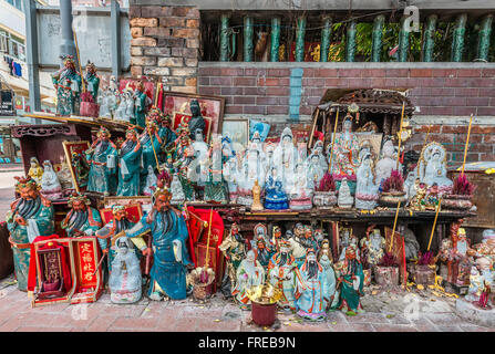 Statuen Schrein Tin Hau Tempel Tsim Sha Tsui Kowloon in Hong Kong Stockfoto