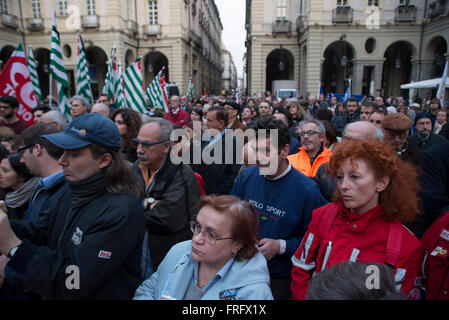 Turin, Italien. 22. März 2016. Solidarität für die Opfer der Terroranschläge von Brüssel in Turin, Italien: Stefano Guidi/Alamy Live News Stockfoto