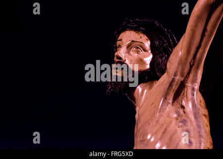 Oviedo, Spanien. 22. März 2016. Statue von Jesus gekreuzigt, während der Prozession der Stille der Heiligen Dienstag am 22. März 2016 in Oviedo, Spanien. Bildnachweis: David Gato/Alamy Live-Nachrichten Stockfoto