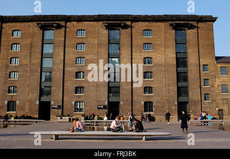 Universität der Künste London UAL Granary Square Euston London UK Stockfoto