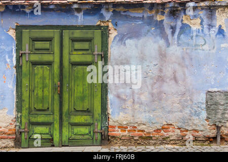 Alte Wand und Tür Stockfoto