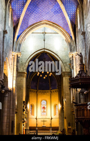 Kathedrale-Kirche, Innenraum - Neuchatel, Schweiz Stockfoto