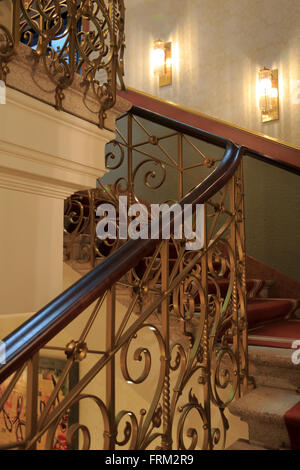 Lobby-Treppen des Dolder Grand Hotel, Zürich, Schweiz Stockfoto