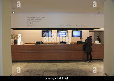 Informationen und ticketing-Zähler im Kunsthaus Zürich-Museum. Zürich, Schweiz Stockfoto